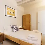 Bravissimo Canigó, Spacious&with Large Terrace Apartamento