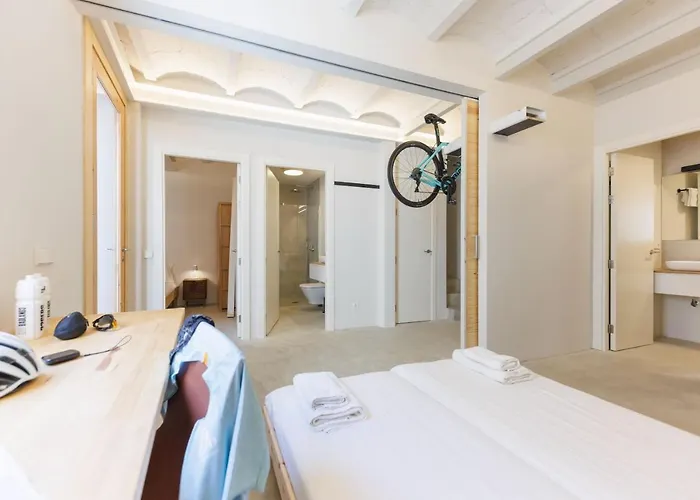Bravissimo Canigo, Spacious And With Large Terrace 지로나