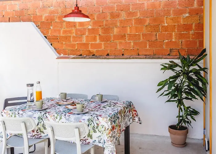 Bravissimo Canigo, Spacious And With Large Terrace 지로나