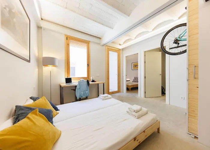 Bravissimo Canigo, Spacious And With Large Terrace * 지로나
