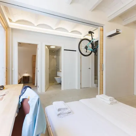Bravissimo Canigo, Spacious And With Large Terrace Girona