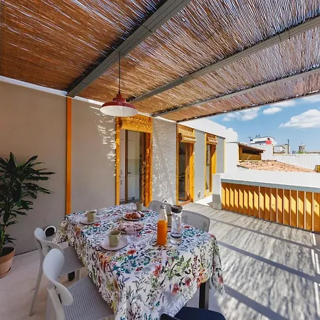 Apartman Bravissimo Canigo, Spacious And With Large Terrace Girona