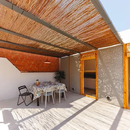 Bravissimo Canigo, Spacious And With Large Terrace Apartman Girona